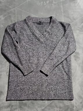 ATHLETA SWEATER